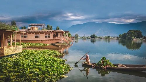 Kashmir Scenic Escape - Kashmir